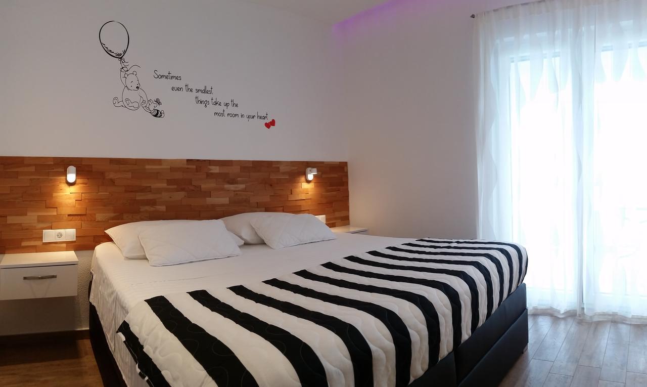 Apartments Ursic Mb Brela Exterior foto